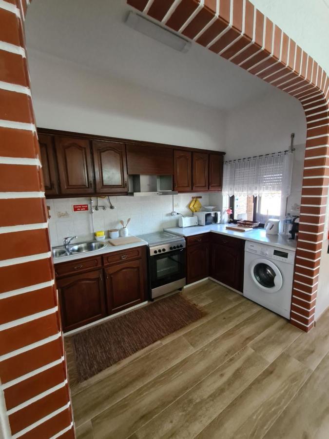 Gomes & Fortunato House Casais Brancos Εξωτερικό φωτογραφία