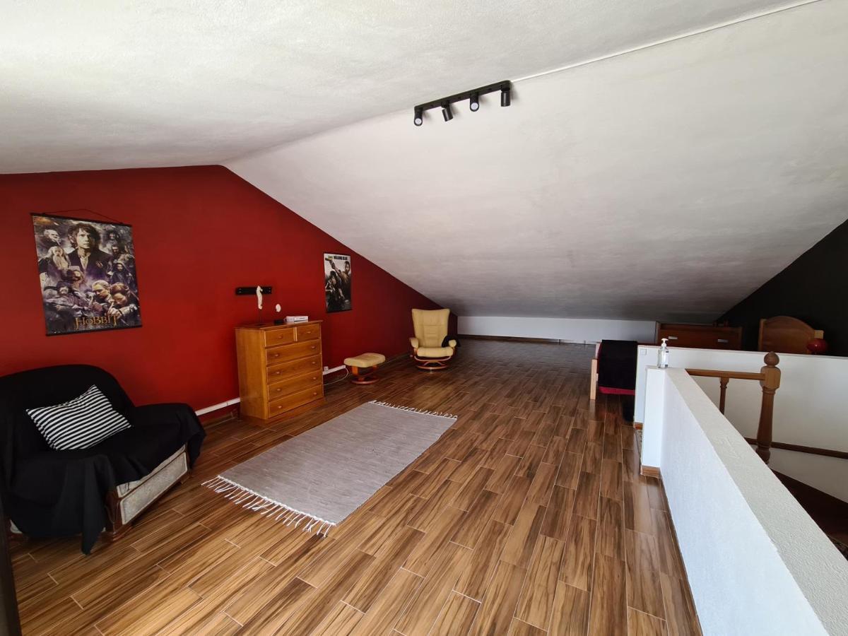 Gomes & Fortunato House Casais Brancos Εξωτερικό φωτογραφία