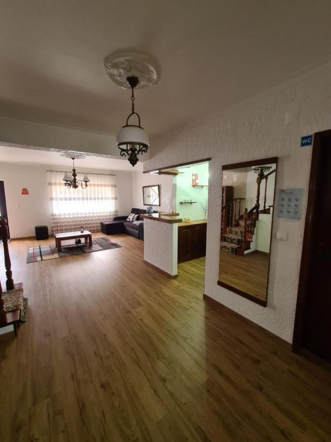 Gomes & Fortunato House Casais Brancos Εξωτερικό φωτογραφία